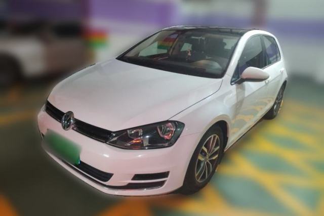 Volkswagen Golf 2016 230TSI Automatic Luxury Version usado