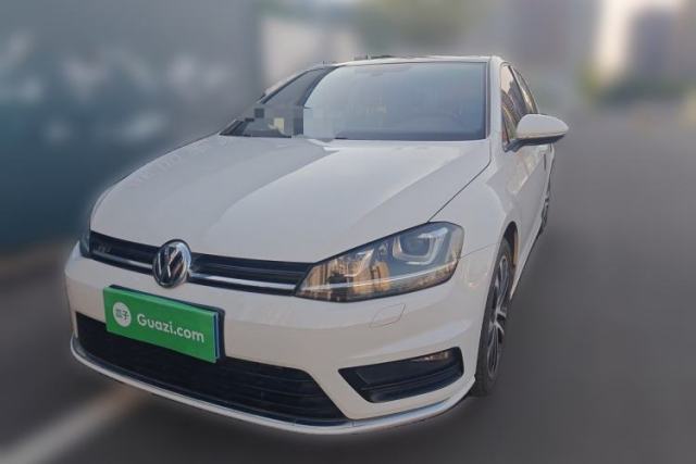 Ojetý Volkswagen Golf 2016 1.4TSI Automatic R-Line