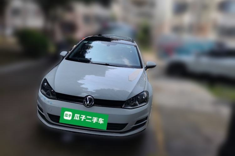 Used Volkswagen Golf 2016 230TSI Automatic Luxury Version Guazi used car, China used car export, Used car for sale, Used cars, Cheapest cars for sale