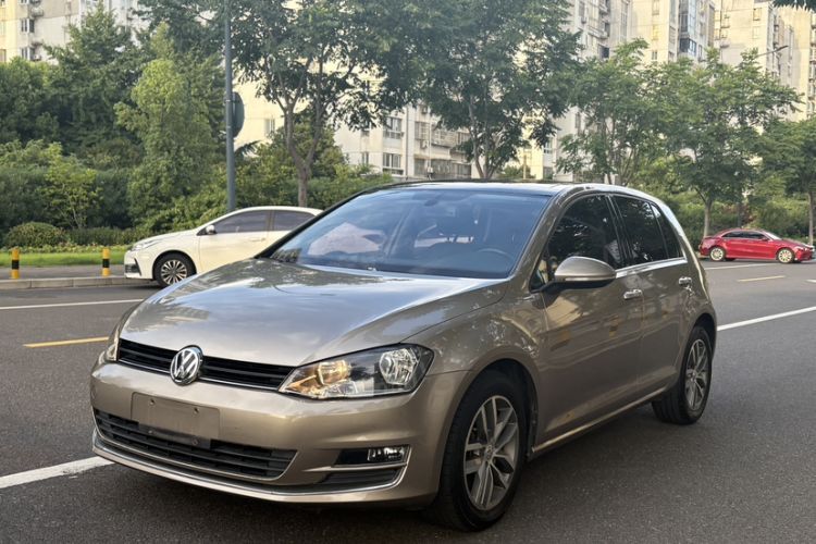 Ojetý Volkswagen Golf 2016 230TSI Automatic Luxury Version Guazi used car, China used car export, Used car for sale, Used  cars, Cheapest cars for sale