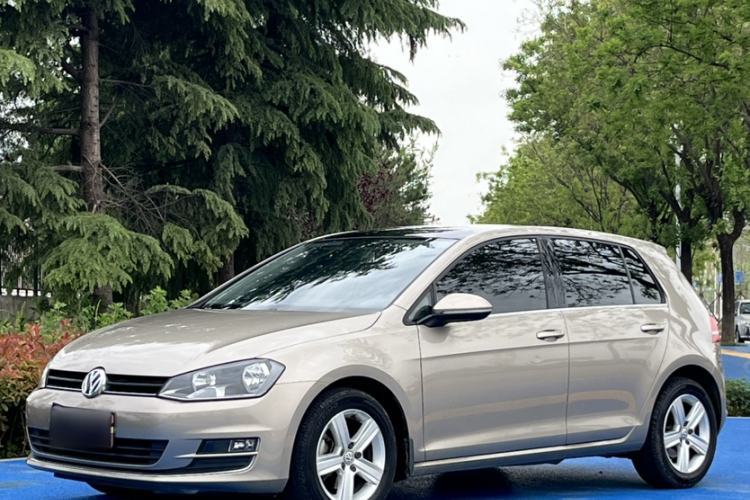 Used Volkswagen Golf 2016 230TSI Automatic Comfort Version Guazi used car, China used car export, Used car for sale, Used cars, Cheapest cars for sale