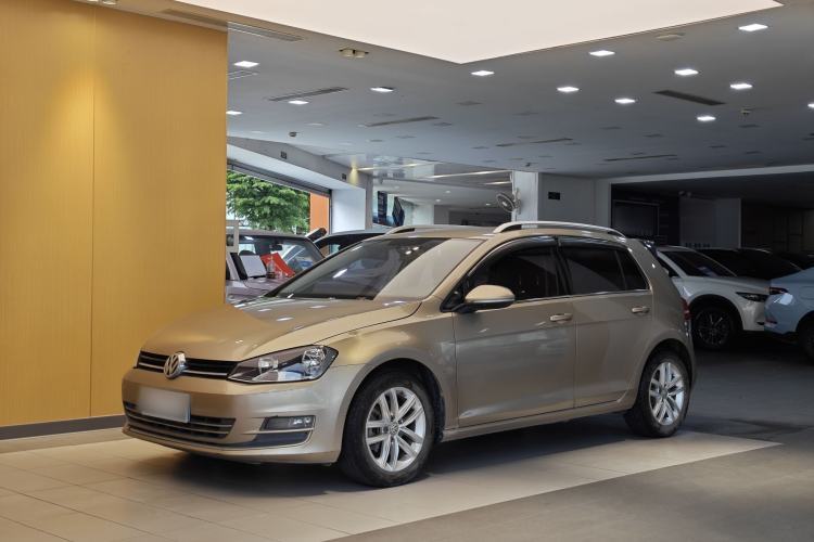 Ojetý Volkswagen Golf 2016 1.6L Automatic Fashion Model Guazi used car, China used car export, Used car for sale, Used  cars, Cheapest cars for sale