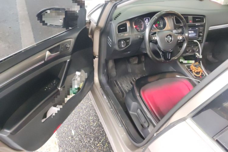 Used Volkswagen Golf 2016 230TSI Automatic Comfort Version Driver Seat