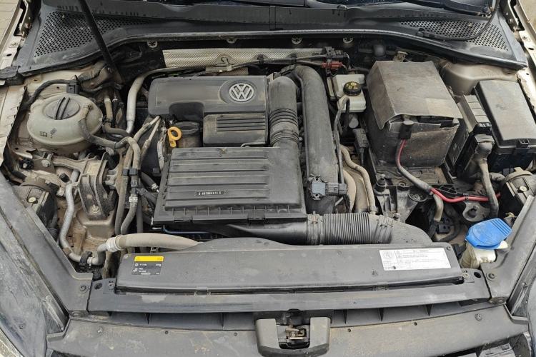 Used Volkswagen Golf 2016 230TSI Automatic Luxury Version Engine Bay