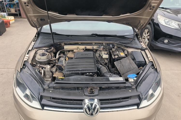 Used Volkswagen Golf 2016 1.6L Automatic Comfort Model Engine Bay