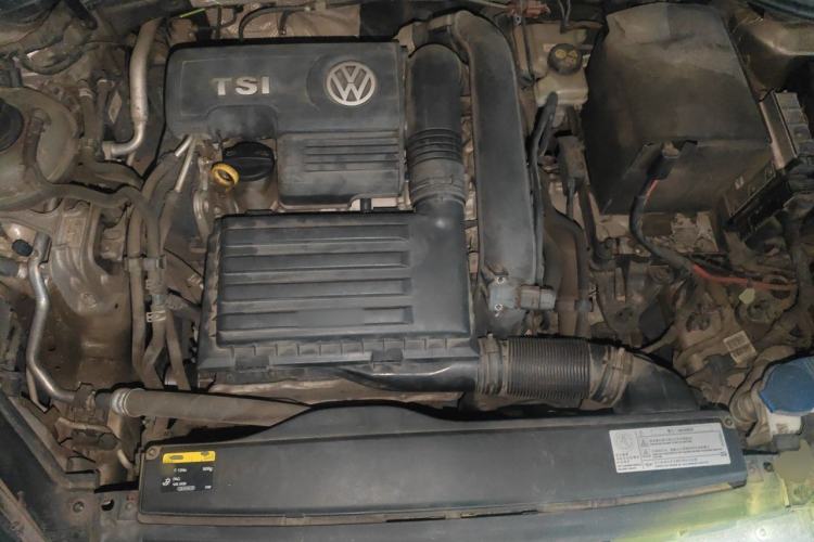 Used Volkswagen Golf 2016 230TSI Automatic Luxury Version Engine Bay
