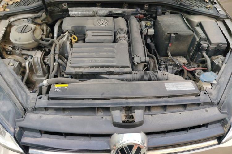Used Volkswagen Golf 2016 230TSI Automatic Luxury Version Engine Bay