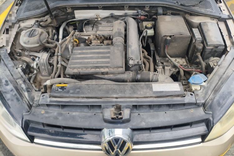 Used Volkswagen Golf 2016 230TSI Automatic Luxury Version Engine Bay