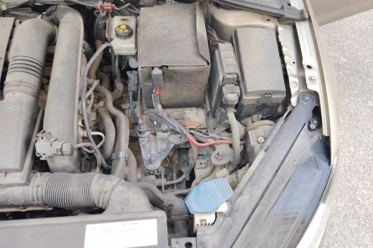 Used Volkswagen Golf 2016 230TSI Automatic Luxury Version Engine Bay Left