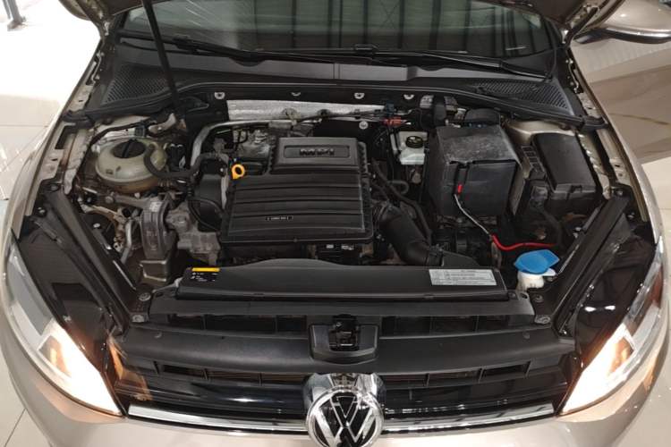 Used Volkswagen Golf 2016 1.6L Automatic Comfort Model Engine Bay