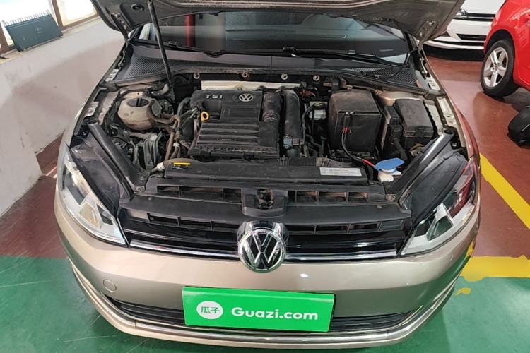Used Volkswagen Golf 2016 230TSI Automatic Luxury Version Engine Bay
