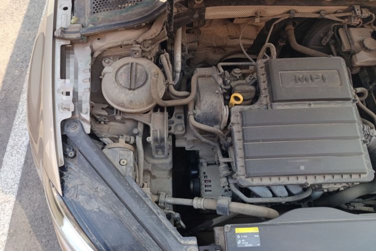 Used Volkswagen Golf 2016 1.6L Automatic Comfort Model Engine Bay Right