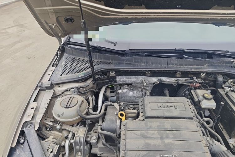 Used Volkswagen Golf 2016 1.6L Automatic Comfort Model Engine Bay Right
