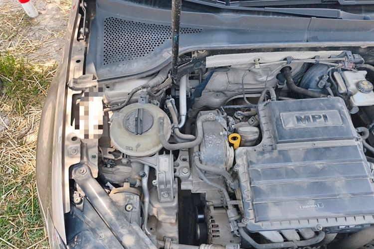 Used Volkswagen Golf 2016 1.6L Automatic Comfort Model Engine Bay Right