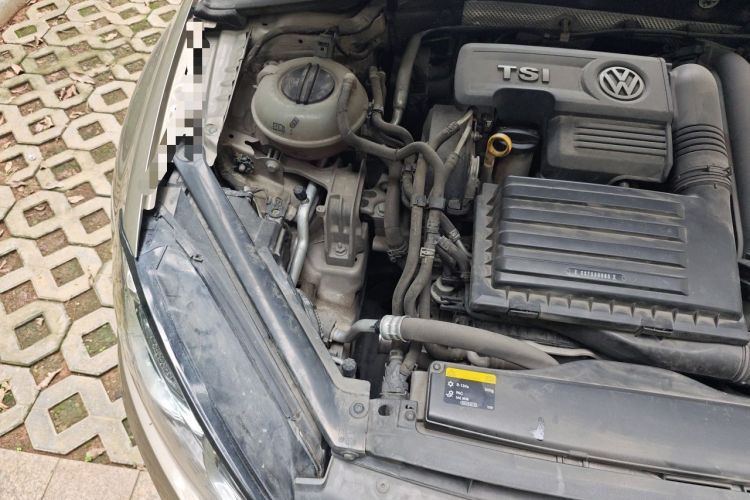 Used Volkswagen Golf 2016 230TSI Automatic Comfort Version Engine Bay Right