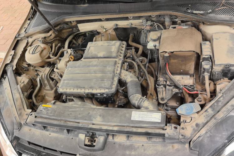 Used Volkswagen Golf 2016 1.6L Automatic Fashion Model Engine Bay