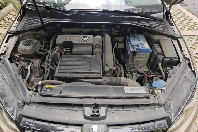 Used Volkswagen Golf 2016 230TSI Automatic Comfort Version Engine Bay