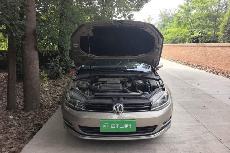 Used Volkswagen Golf 2016 1.6L Automatic Comfort Model Engine Bay