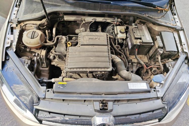 Used Volkswagen Golf 2016 1.6L Automatic Fashion Model Engine Bay