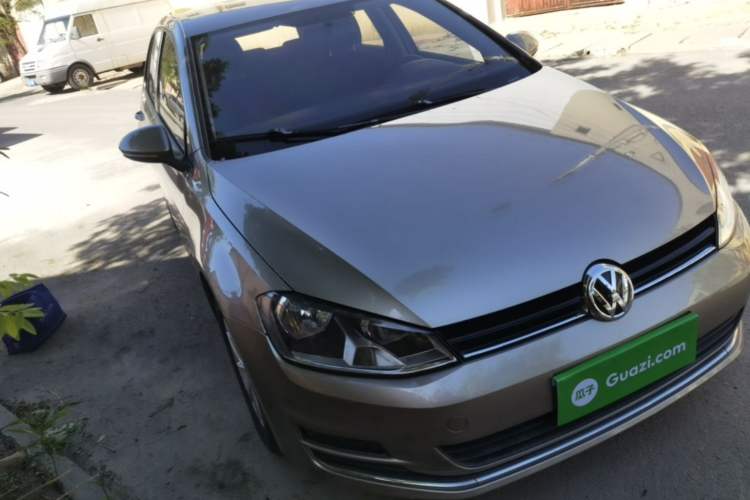 Used Volkswagen Golf 2016 1.6L Manual Fashion Edition Exterior 1