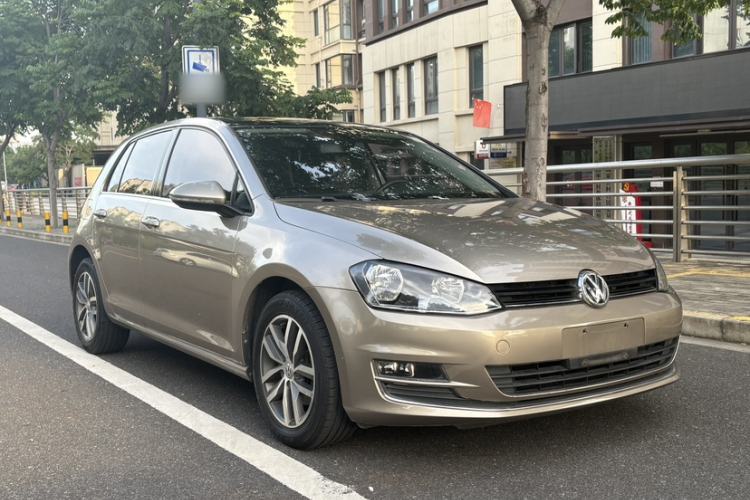 Used Volkswagen Golf 2016 230TSI Automatic Luxury Version Exterior 2