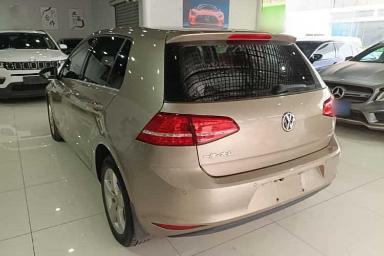 Used Volkswagen Golf 2016 1.6L Automatic Comfort Model Exterior 2