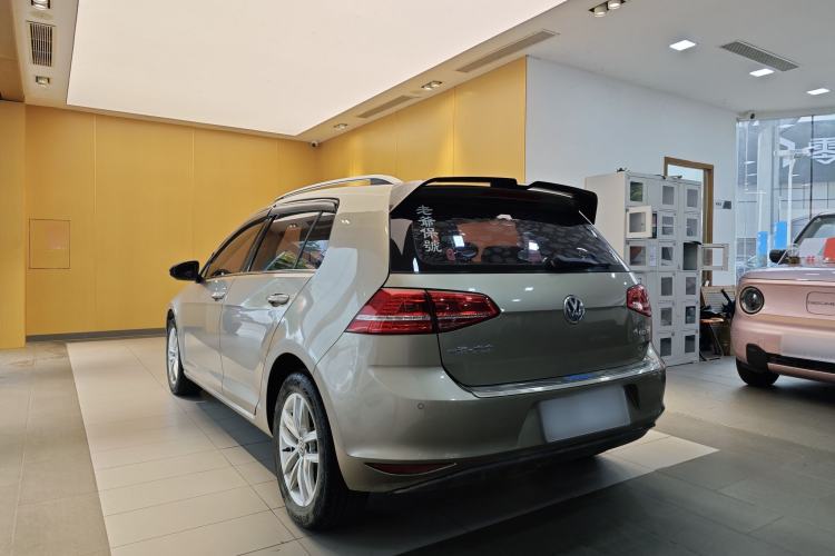 Used Volkswagen Golf 2016 1.6L Automatic Fashion Model Exterior 3