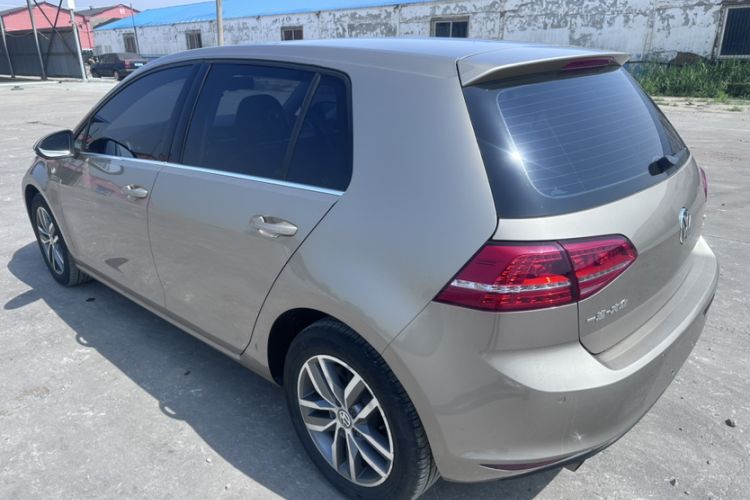 Used Volkswagen Golf 2016 230TSI Automatic Luxury Version Exterior 5