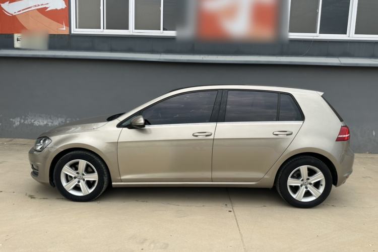 Used Volkswagen Golf 2016 230TSI Automatic Comfort Version Exterior 6