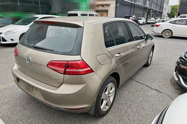 Used Volkswagen Golf 2016 1.6L Automatic Comfort Model Exterior 6