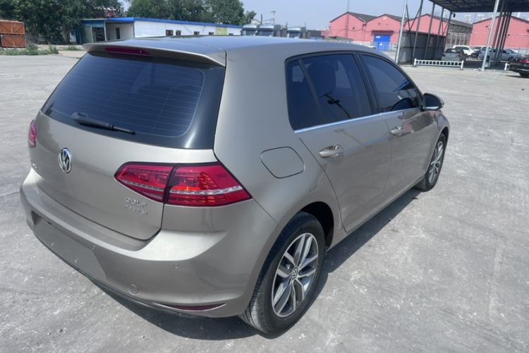 Used Volkswagen Golf 2016 230TSI Automatic Luxury Version Exterior 7