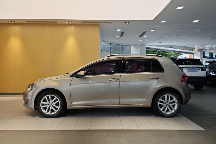 Used Volkswagen Golf 2016 1.6L Automatic Fashion Model Exterior 8