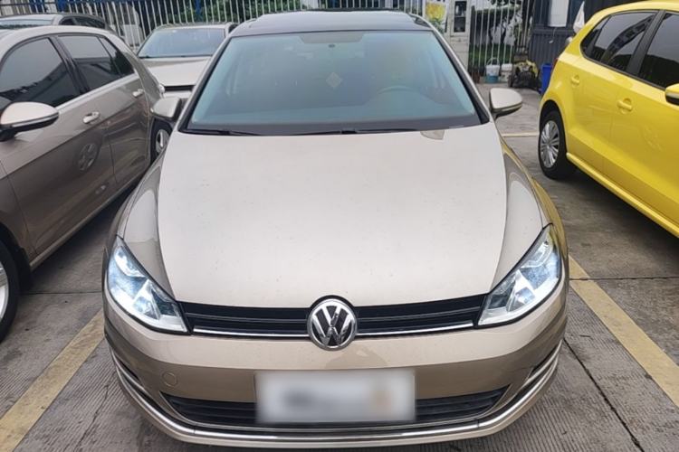 Used Volkswagen Golf 2016 1.6L Automatic Comfort Model Front