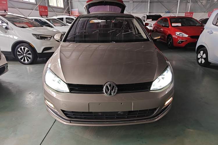 Used Volkswagen Golf 2016 230TSI Automatic Comfort Version Front