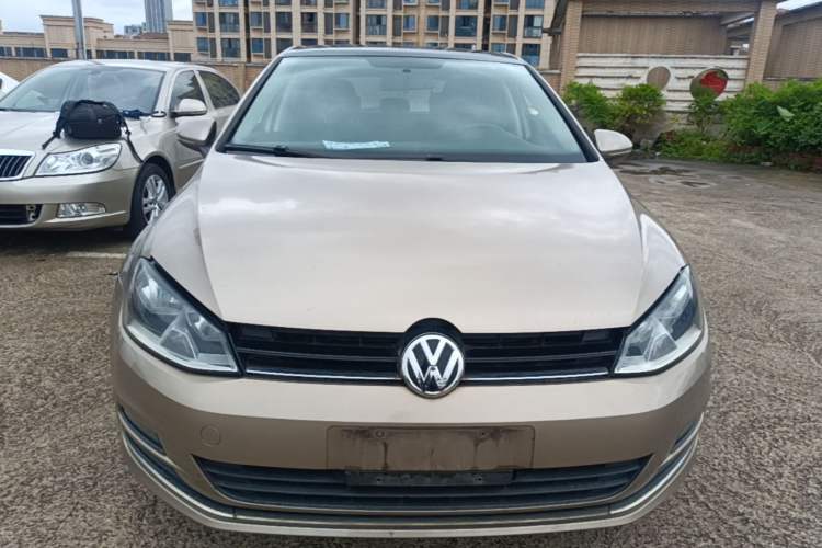 Used Volkswagen Golf 2016 1.6L Automatic Comfort Model Front