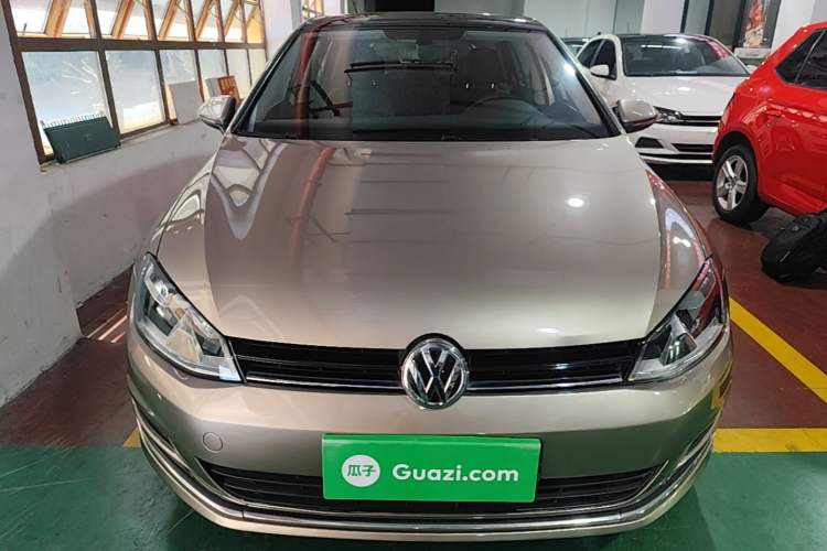 Used Volkswagen Golf 2016 230TSI Automatic Luxury Version Front