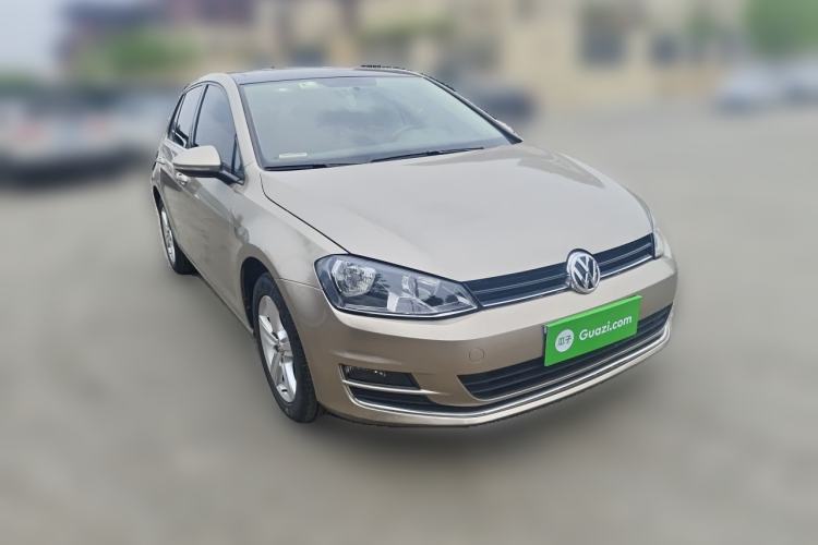 Used Volkswagen Golf 2016 1.6L Automatic Comfort Model Front Right 45 Deg
