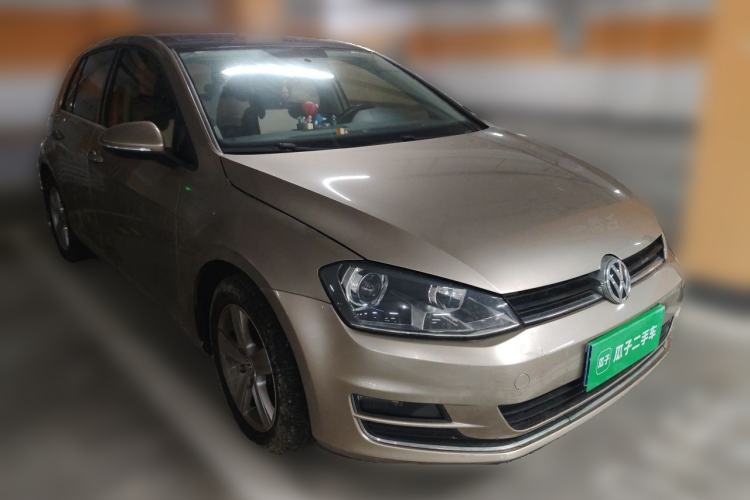 Used Volkswagen Golf 2016 1.6L Automatic Comfort Model Front Right 45 Deg