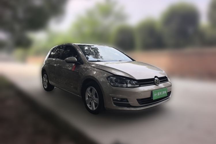 Used Volkswagen Golf 2016 1.6L Automatic Comfort Model Front Right 45 Deg