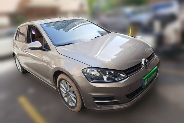 Used Volkswagen Golf 2016 1.6L Automatic Fashion Model Front Right 45 Deg