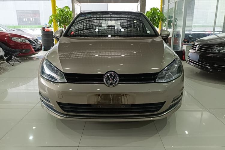 Used Volkswagen Golf 2016 1.6L Automatic Comfort Model Front