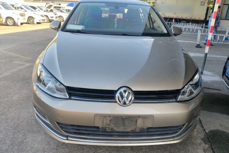 Used Volkswagen Golf 2016 230TSI Automatic Luxury Version Front