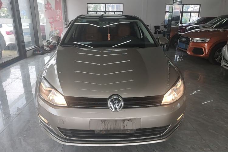 Used Volkswagen Golf 2016 1.6L Automatic Comfort Model Front