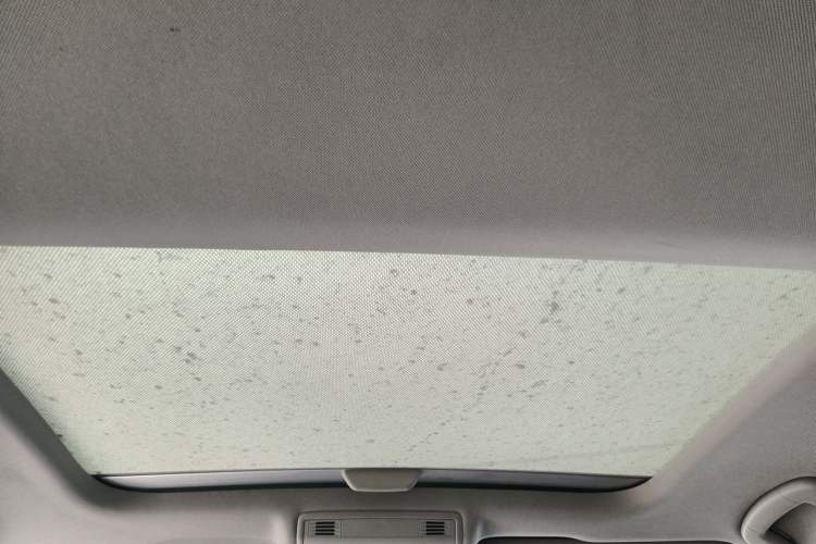 Used Volkswagen Golf 2016 230TSI Automatic Luxury Version Headliner