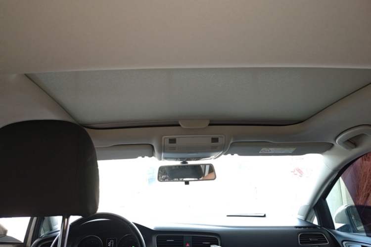 Used Volkswagen Golf 2016 230TSI Automatic Comfort Version Headliner