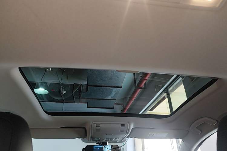 Used Volkswagen Golf 2016 230TSI Automatic Luxury Version Headliner