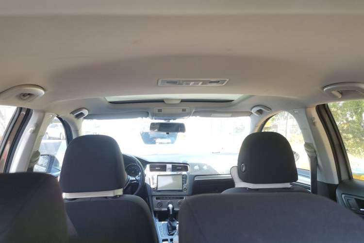 Used Volkswagen Golf 2016 230TSI Automatic Comfort Version Headliner