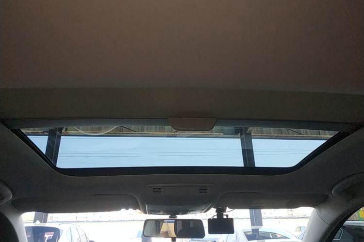 Used Volkswagen Golf 2016 230TSI Automatic Comfort Version Headliner