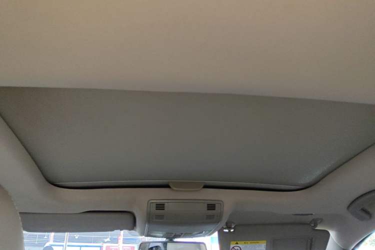 Used Volkswagen Golf 2016 230TSI Automatic Comfort Version Headliner