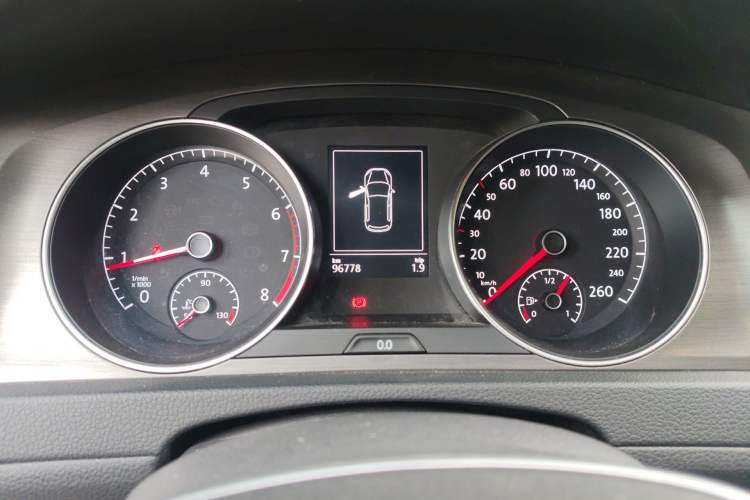 Used Volkswagen Golf 2016 1.6L Automatic Comfort Model Instrument Cluster